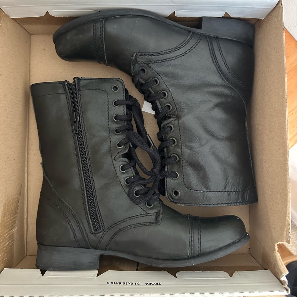 Steve Madden Combat Boots 7.5 - Picture 4 of 7